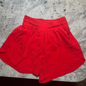 LULULEMON BRIGHT RED TRACK THAT SHORTS sz 4